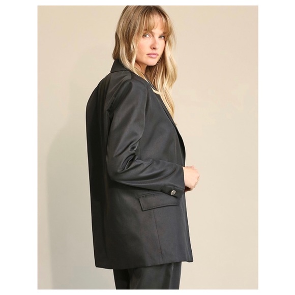 $25 start 202 ❤️ Solid and Lining Single Button Blazer - Picture 2 of 3